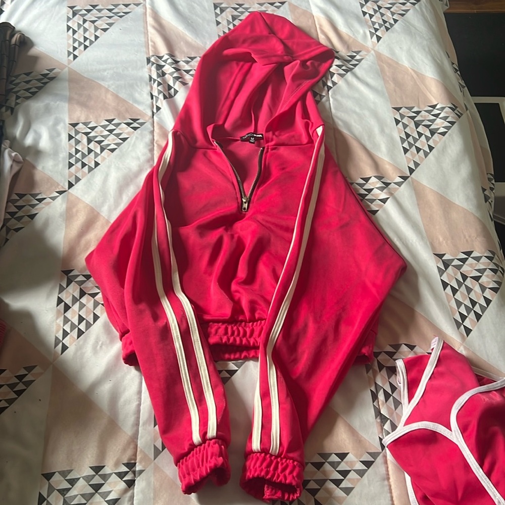 Fashion nova pink and white short set with hoodie